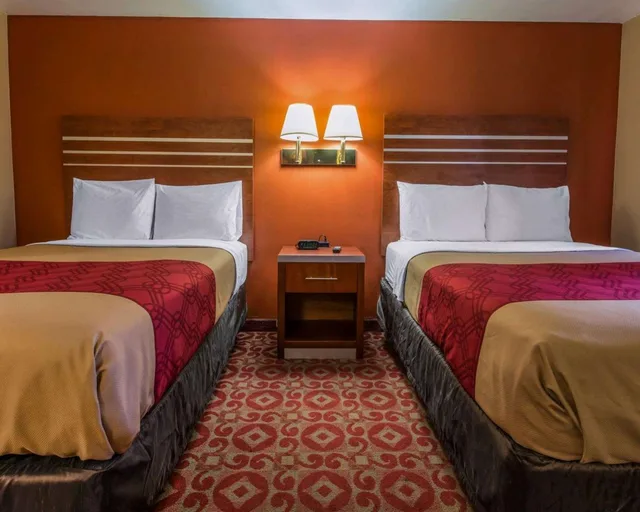 غرفة بسريرين مزدوجين، Econo Lodge Hermitage South 4/5
