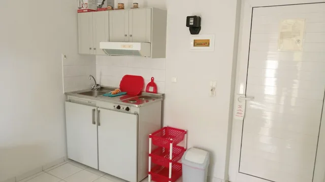 شقة اقتصادية بأربعة أسرّة بشرفة بغرفة نوم واحدة، Zinovia Apartments 10/10