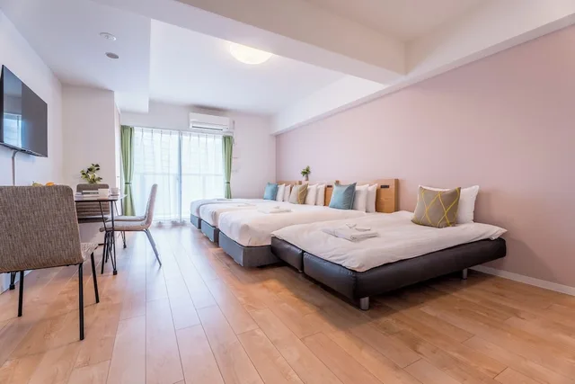 غرفة سوبيريور عائلية بثلاثة أسرّة مع أريكة في طابق مرتفع، Eslead Hotel Namba South I 5/10