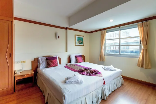 غرفة سوبيريور بسرير كينج بشرفة، Chomsin Hua Hin Hotel 2/10