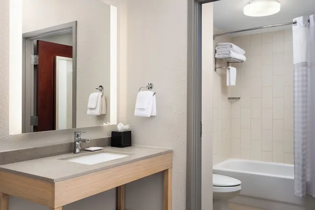 غرفة بسريرين مزدوجين، Hyatt Place Atlanta Arpt North 4/5