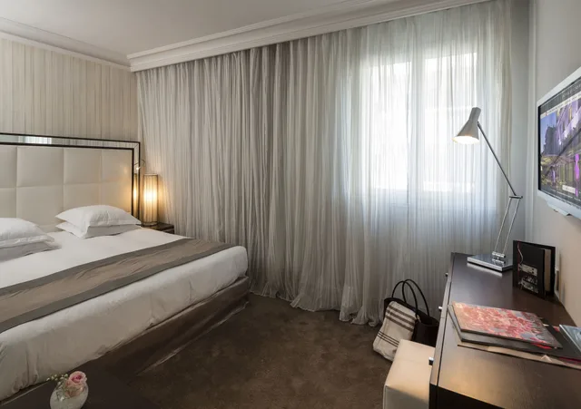 Double Tradition، Le Canberra 5/8