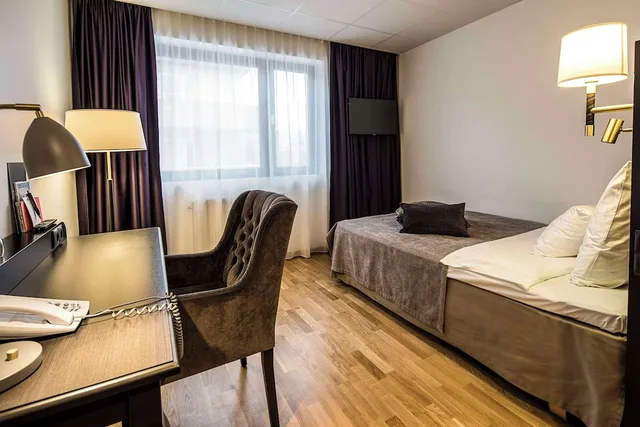Compact, Single، Home Hotel Bristol 3/8