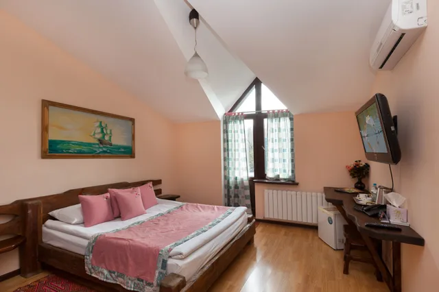 Standard, Double Bed, Saraichik Hotel 1/4