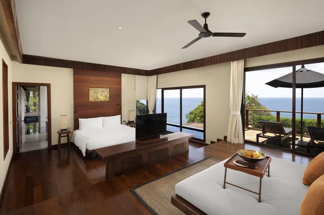 Pool, Open Plan, Spa, Suite، Paresa Resort Phuket 1/1