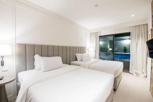 Superior Pool Access، Sugar Marina Resort Cliffhanger Aonang 3/7