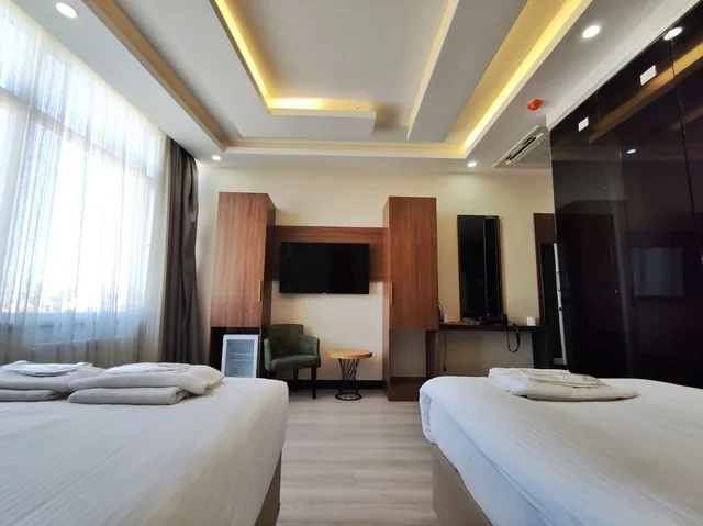 غرفة عائلية، The Golden Pera's Hotel 4/10