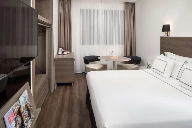 غرفة قياسية مفردة بسرير مزدوج، Melia Madrid Serrano 1/4