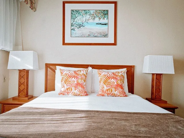 شقة سكنية بسرير كوين وسرير مزدوج بغرفتي نوم مع أريكة بمطبخ، Banyan Harbor Resort 8/10