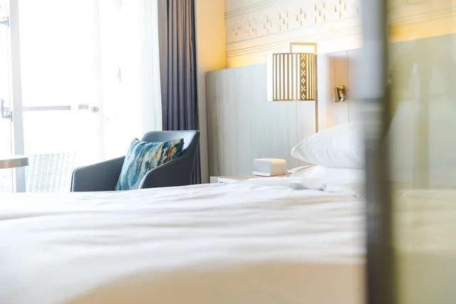 غرفة سوبيريور بسريرين منفصلين بإطلالة على الشاطئ، Renaissance Okinawa Resort 3/4