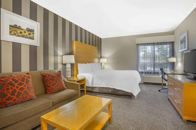 غرفة قياسية بسرير كينج، Best Western Plus Dixon Davis 8/10
