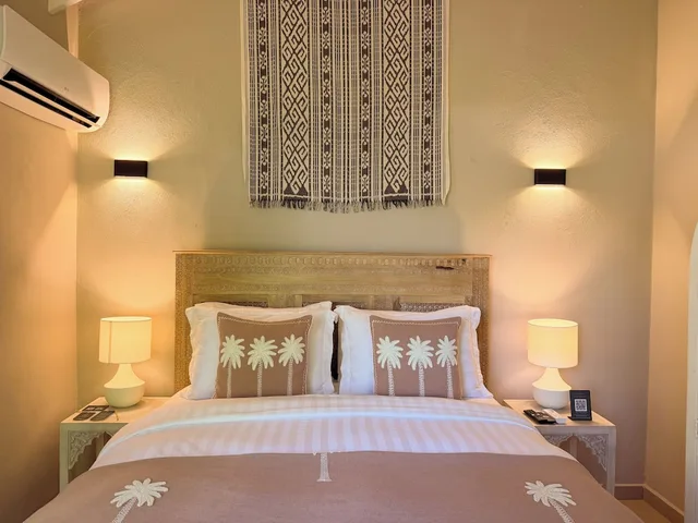 غرفة ديلوكس بسرير كوين بإطلالة على الحديقة، The Providence Hotel Boutique 6/9