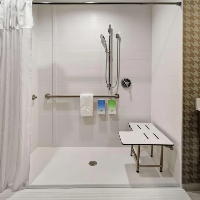 استوديو بسرير كوين مع أريكة لذوي الإعاقة، Home2 Suites By Hilton Columbus Downtown 6/8