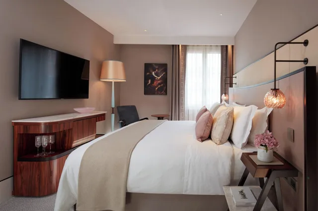غرفة ديلوكس بسرير كينج، The St. Regis Venice 4/5