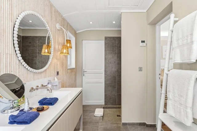 جناح جونيور بسرير كينج بمسبح خاص، Hotel Le Toiny 6/7