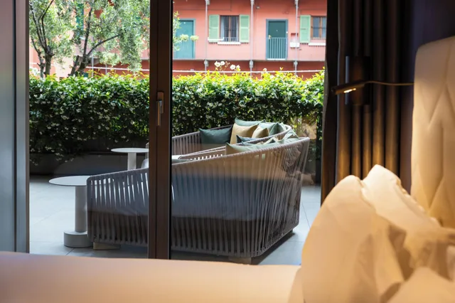 Junior Suite, Double Bed, HOTEL VIU MILAN 2/2