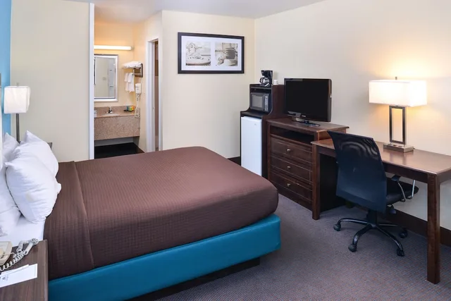 غرفة بسرير كوين، Americas Best Value Inn Batesville 4/5