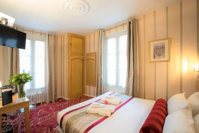 غرفة سوبيريور بسرير كوين، Hotel Romance Malesherbes By Patrick Hayat Formerly Romance Malesherbes 2/10