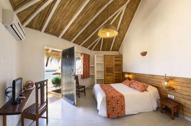Superior, Queen Bed, Beach Side, Le Saly Hotel Et Hotel Club Les Filaos 1/3