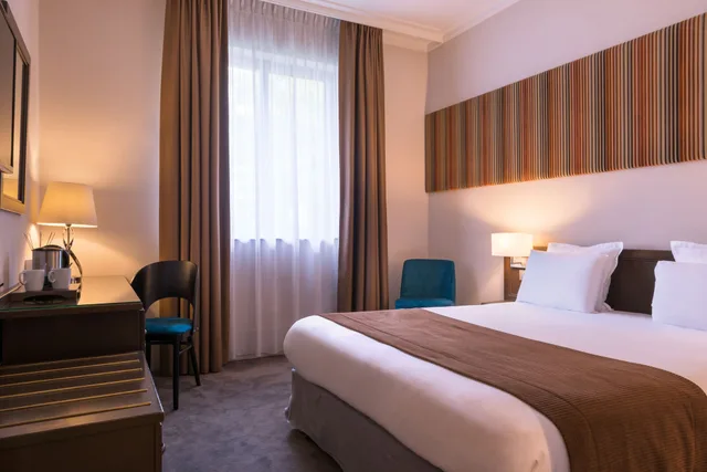 غرفة كلاسيكية بسرير مزدوج أو سريرين منفصلين، Hotel Mercure Paris Boulogne Pont de Saint Cloud (Janvier 2026) 2/6