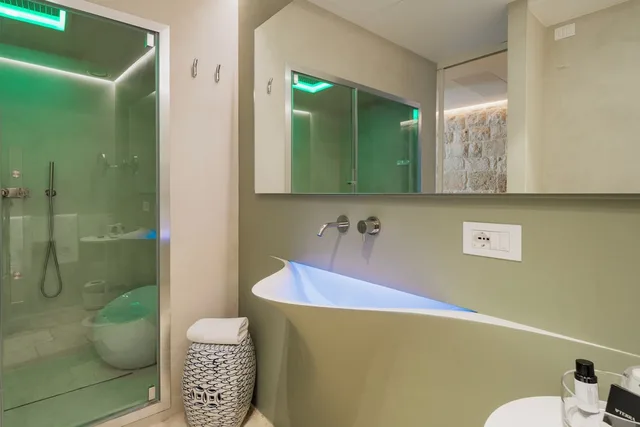 Deluxe, Suite, King Bed, Ocean Front, Balcony، Antico Mondo 9/10