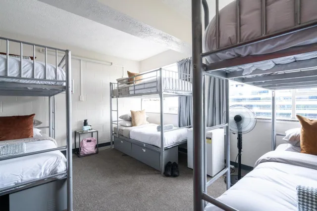 سكن مشترك بستة أسرّة للنساء، YMCA Hostel 2/3