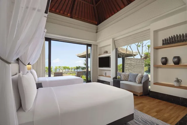 2 Bedrooms, Pool, Ocean, Villa, King Bed، Umana Bali, LXR Hotels and Resorts 1/2