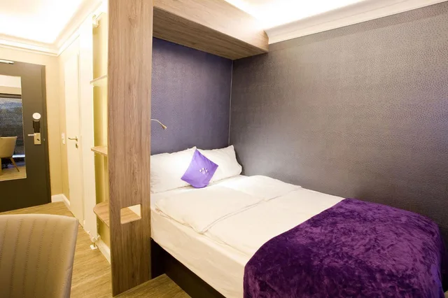 غرفة اقتصادية بسرير مزدوج، PLAZA INN stays design Dortmund 1/9