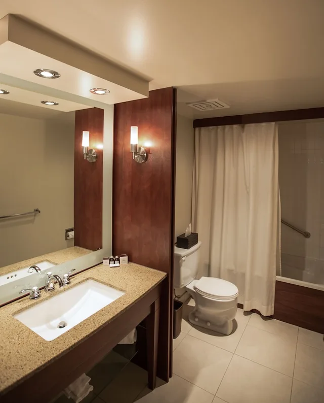 Business, Queen Bed, Hotel Le Bonne Entente 1/1