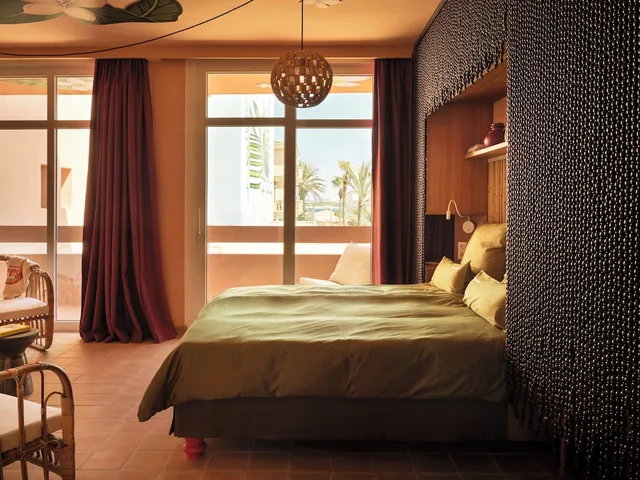 Urban, Plus, Superior, King Bed، Bikini Island & Mountain Hotel Es Trenc -Adults only- 1/2