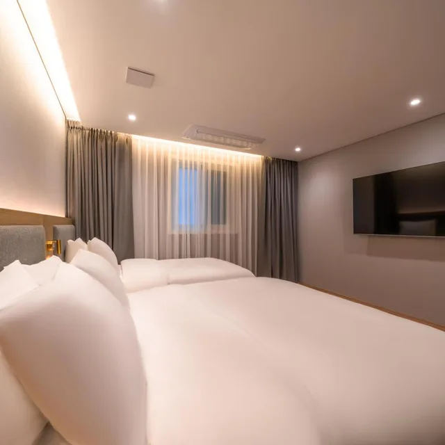 غرفة ديلوكس بسريرين منفصلين، Comfort inn Yeouido 4/10
