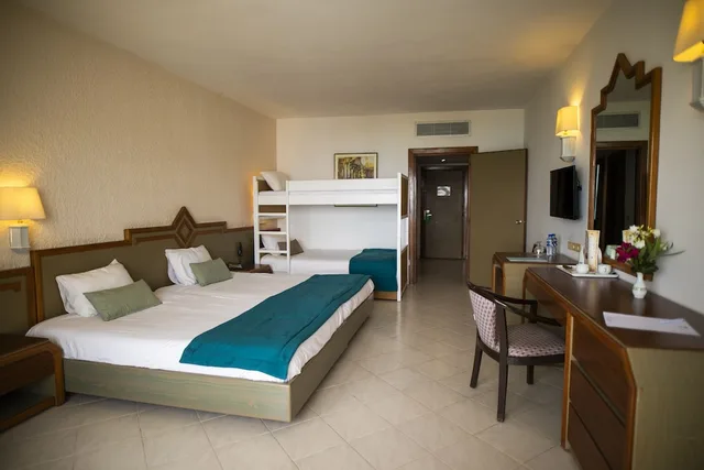 Family, 1 Double and 2 Bunk Beds، Sol Azur Beach Congress 4/5
