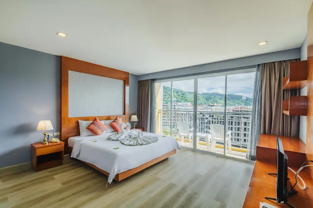 Penthouse, King and Twin Beds, Private Pool, Elite Suites Patong 1/1