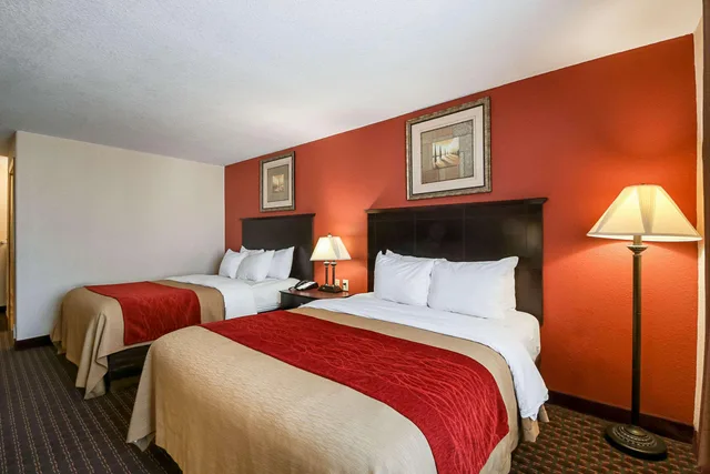 Suite, 2 Queen Beds, Quality Inn Kingsville Hwy 77 2/2