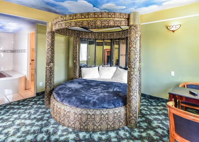 Sunset Motel، بومونا 16/26
