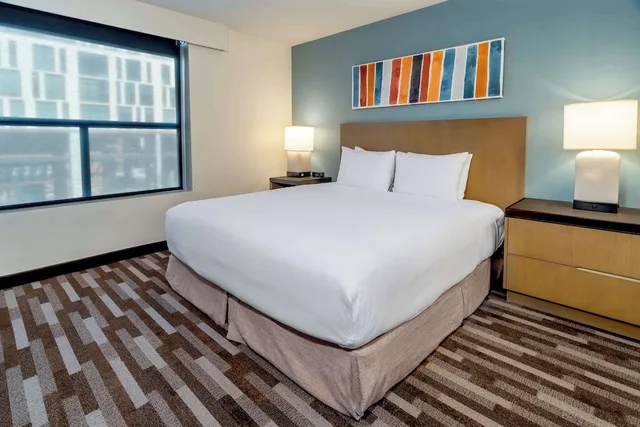جناح استوديو بسرير كينج مع أريكة لذوي الإعاقة، Hyatt House Salt Lake City Downtown 3/4