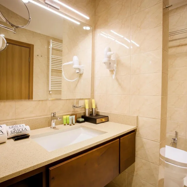 Deluxe, Double Bed, Gistola Hotel Mestia 4/5