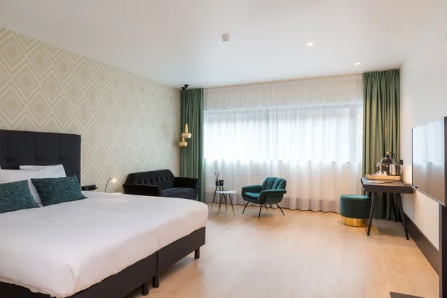 Plus, Comfort, Double Bed، The James Hotel Rotterdam 2/5