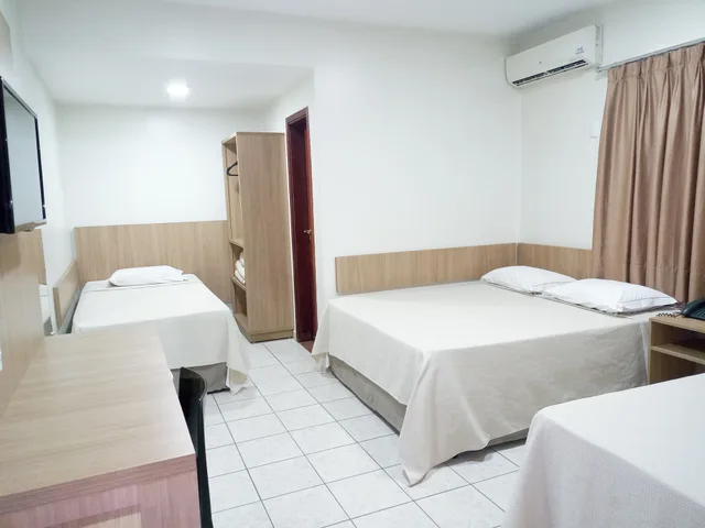 غرفة رباعية بسرير مزدوج وسريرين منفصلين، Tawfiq's Palace Hotel 1/1