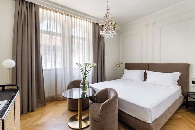غرفة سوبيريور بسريرين منفصلين، Continentale Hotel 4/7