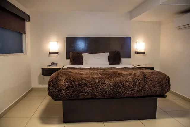 غرفة قياسية بسرير كوين، Hotel Velario 3/6