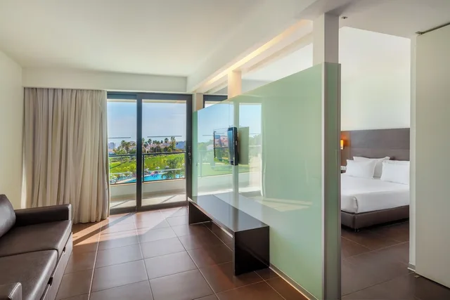جناح بريستيج بإطلالة على المسبح، RR Alvor Baia Resort 5/7
