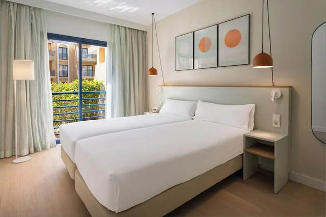 Sol, Garden, Suite, King Bed, Sofa، Sol Sancti Petri 1/2
