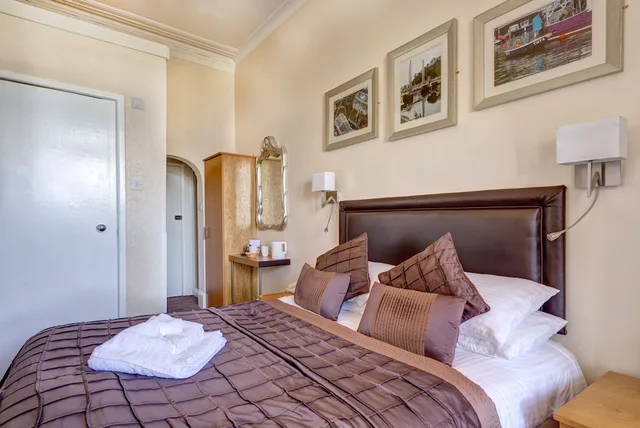 Compact, King Bed, Sea View, Balcony، The Babbacombe Hotel 1/2