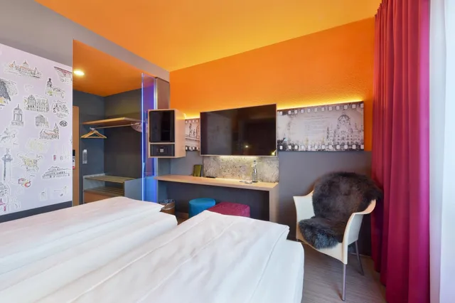 غرفة بسريرين منفصلين، Designhotel + Congress Centrum Wienecke XI 8/10