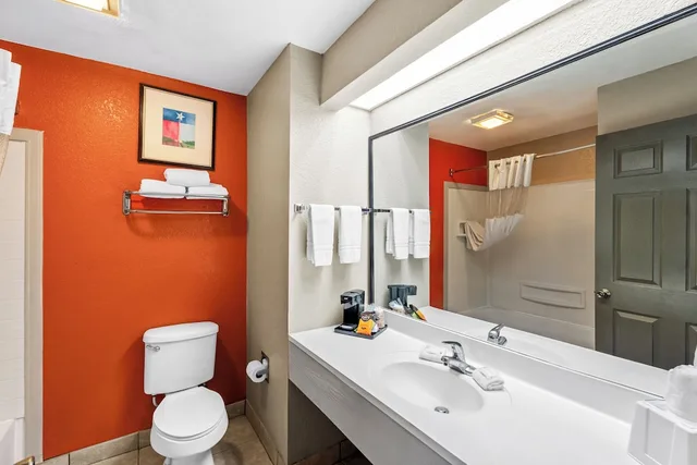 غرفة قياسية بسرير كينج للمدخنين، Americas Best Value Inn Temple Killeen 6/9