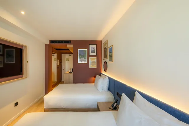 غرفة بسريرين منفصلين، Hampton by Hilton Alicante Airport 1/5