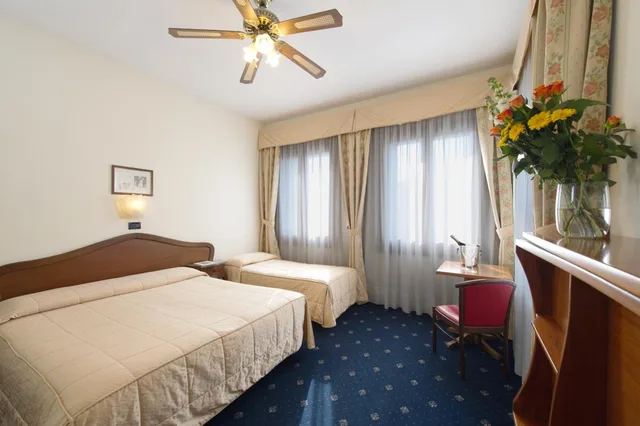 غرفة كومفورت ثلاثية، Hotel Cristallo 5/10