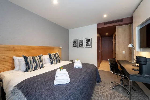 City, Twin Beds, Apex City 13/15