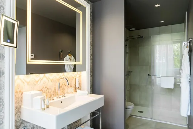 1 Bedroom, Suite, King Bed, Dolce by Wyndham Versailles - Domaine du Montcel 3/7